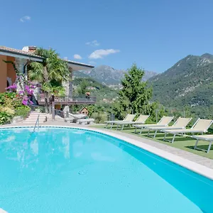 Terry 3*, Tremosine Italië